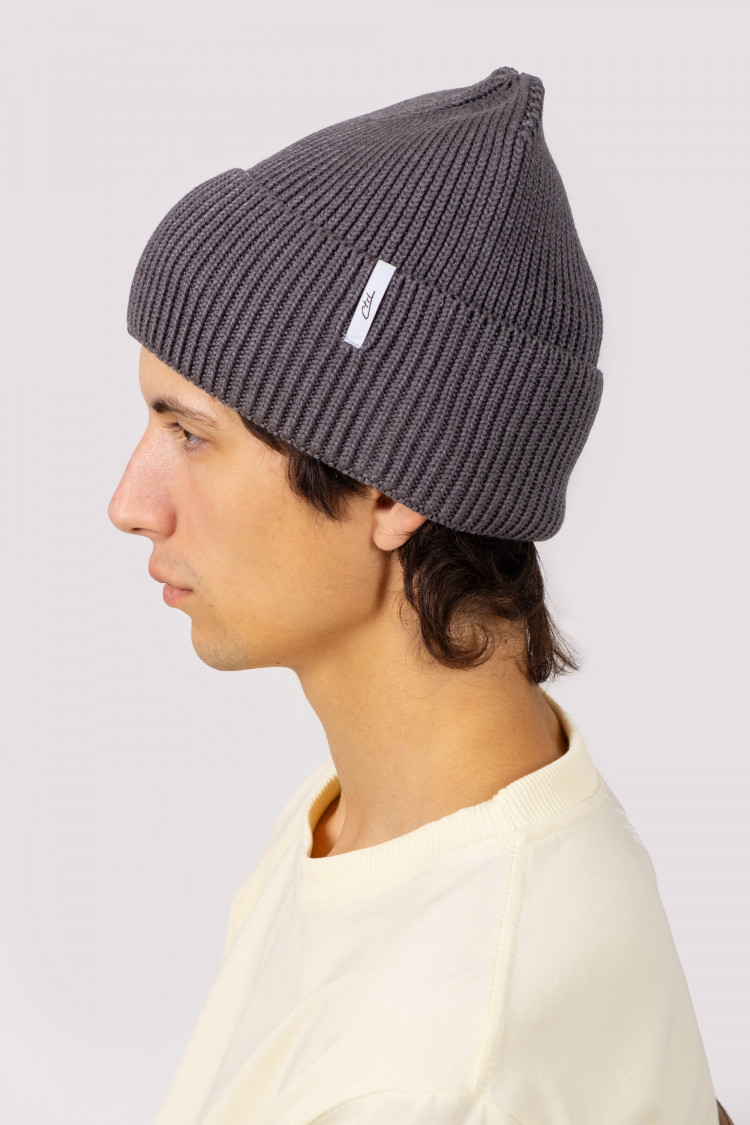 Falcon hat